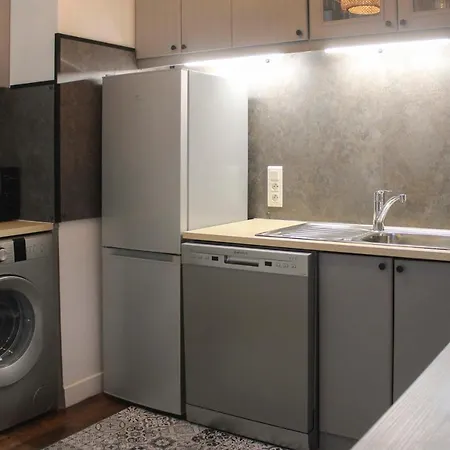 Cozy And Practical Cocoon At The Heart Of Paris