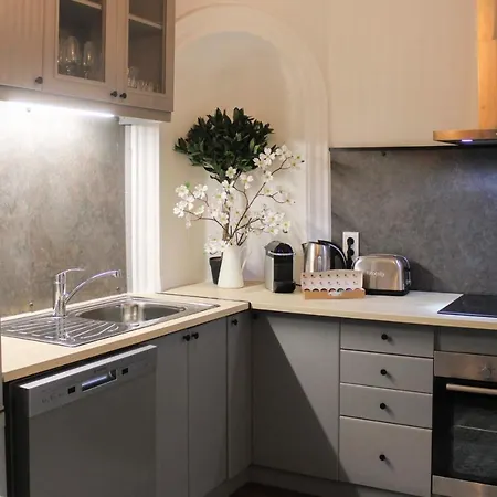 Apartment Cozy And Practical Cocoon At The Heart Of *